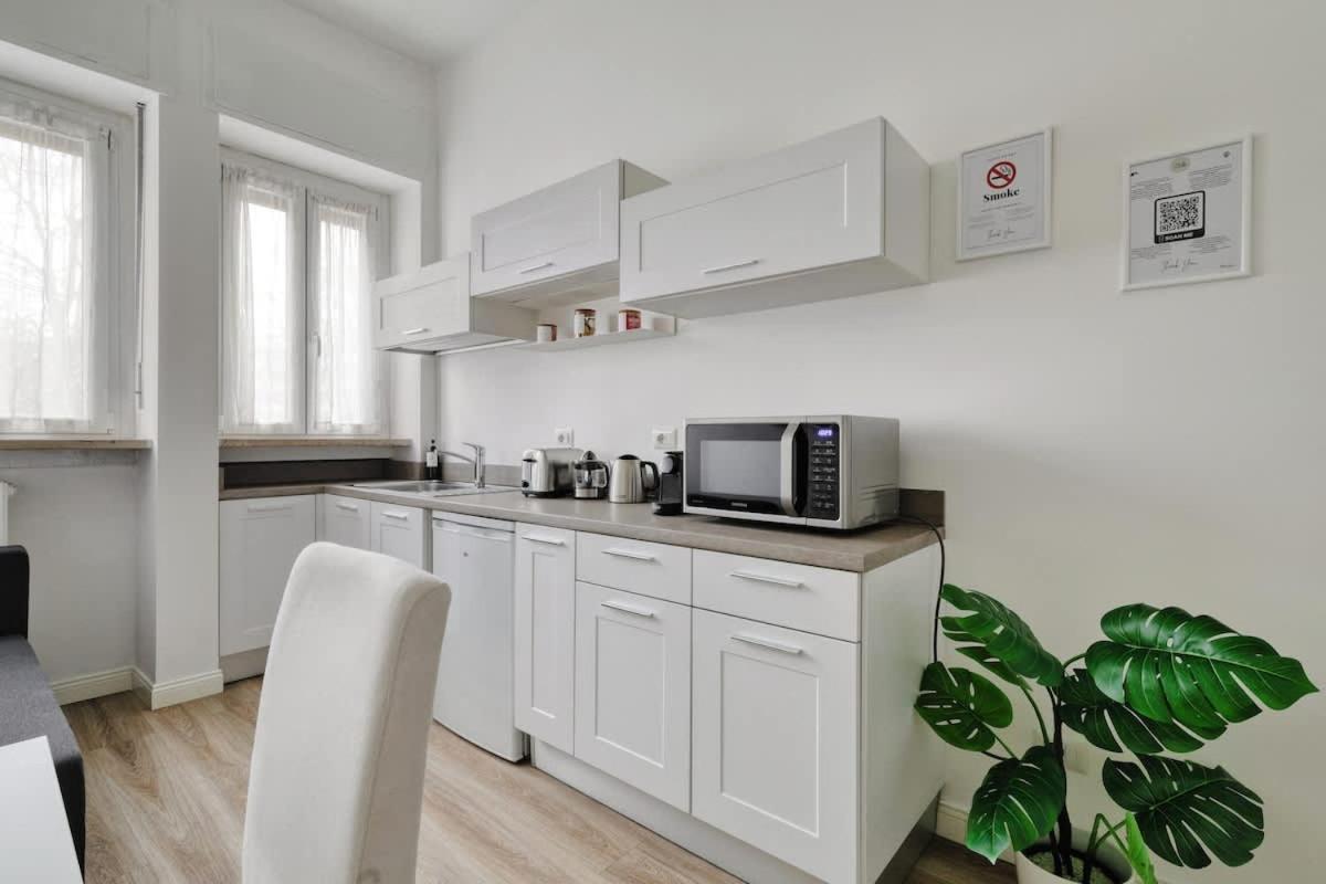 Oasis Suite - Subway 50 Meters Just 5 Minutes From Duomo Milan Exterior photo
